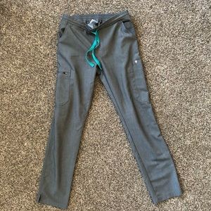 XS FIGS graphite yola